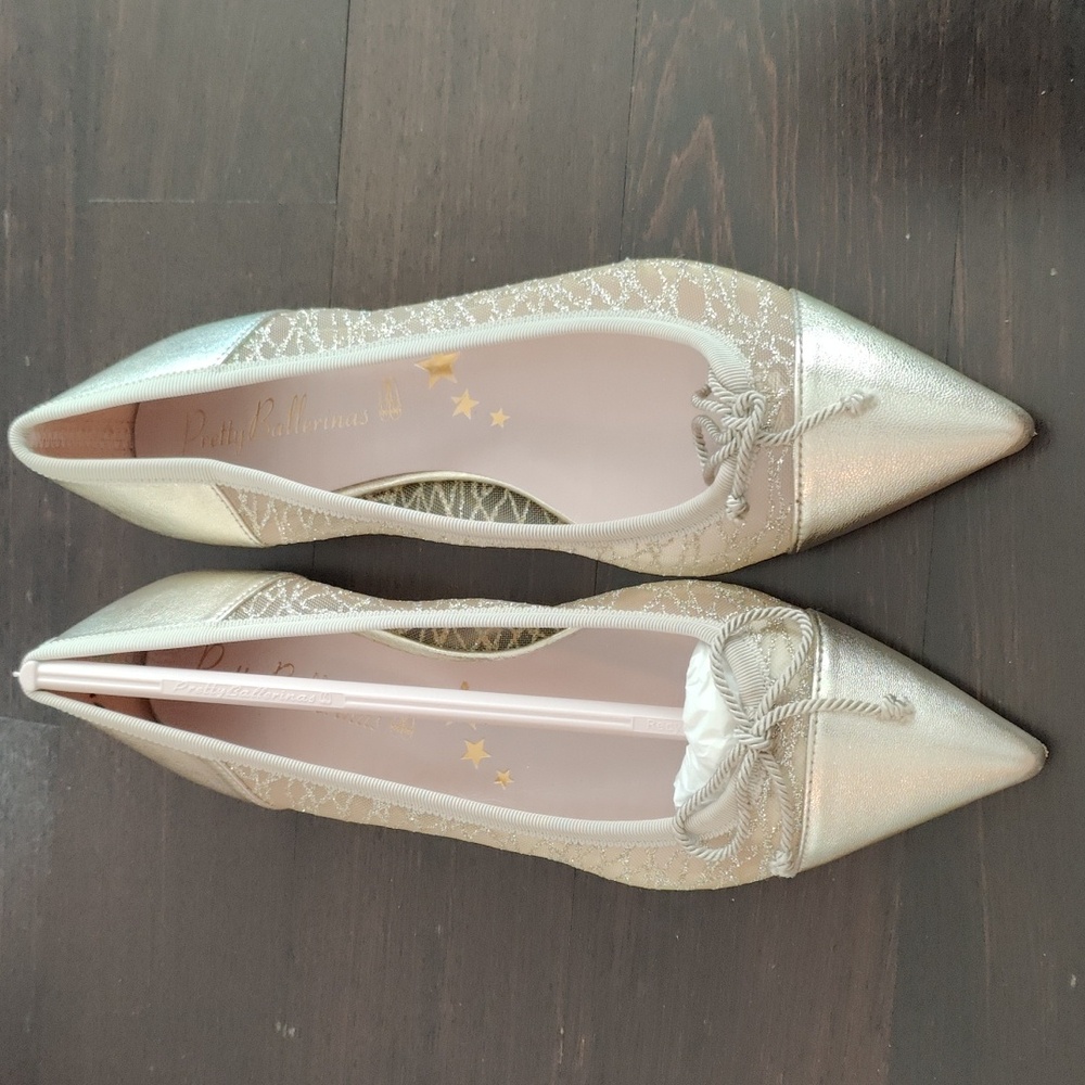 Pretty Ballerinas Flats - Gold Tip & Heel with Lace Detail, Size 37.5 / US 7.5
